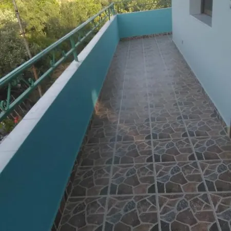 To Rent-casa Vacanza-shtepi Pushimesh-kondaj *