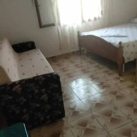 בית נופש To Rent-casa Vacanza-shtepi Pushimesh-kondaj *